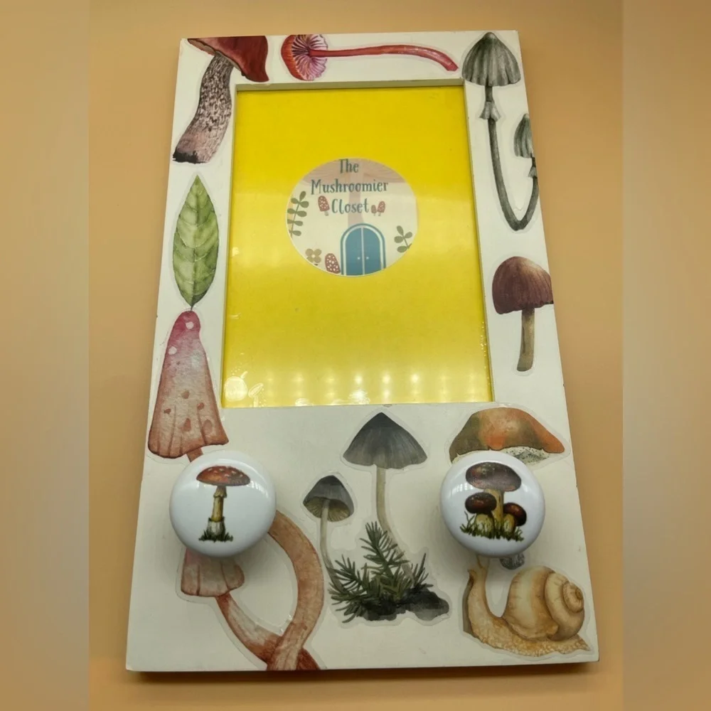 Vintage Mushroom Botanical Frame with Knobs, Multi, Preowned